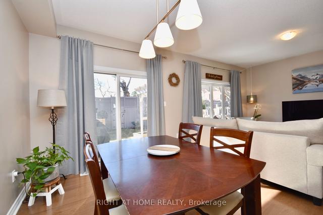 28 Pearcey Cres, House attached with 3 bedrooms, 3 bathrooms and 3 parking in Barrie ON | Image 6
