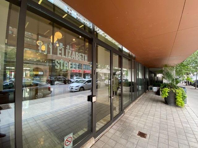 1510 - 111 Elizabeth St, Condo with 1 bedrooms, 2 bathrooms and 1 parking in Toronto ON | Image 9