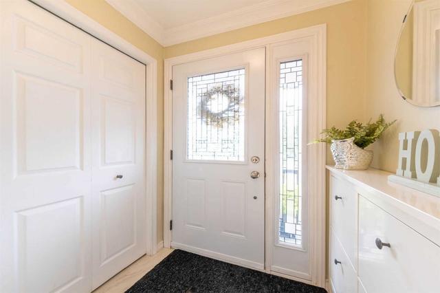 2351 Gareth Rd, House semidetached with 3 bedrooms, 2 bathrooms and 4 parking in Mississauga ON | Image 9
