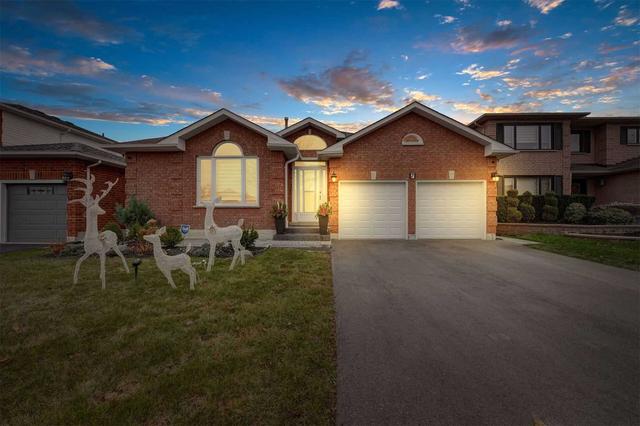 7 Jura Crt, House detached with 2 bedrooms, 4 bathrooms and 6 parking in Clarington ON | Image 12
