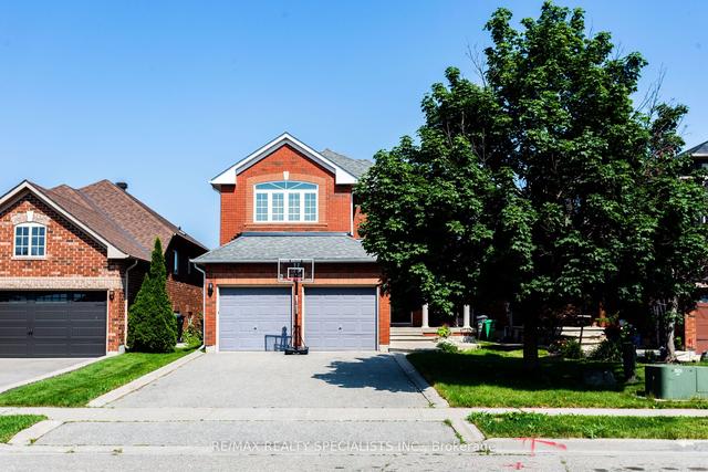 34 Collingwood Ave, House detached with 4 bedrooms, 3 bathrooms and 4 parking in Brampton ON | Image 23