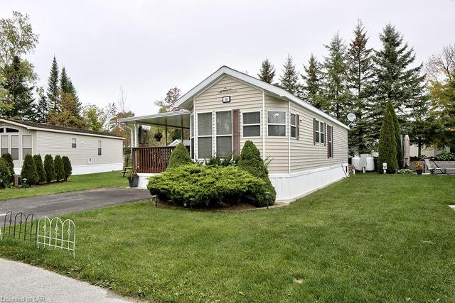 30 Huron Circle, House detached with 2 bedrooms, 1 bathrooms and 2 parking in Wasaga Beach ON | Image 1