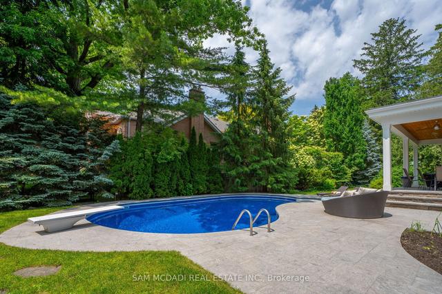 259 Indian Valley Tr, House detached with 4 bedrooms, 5 bathrooms and 8 parking in Mississauga ON | Image 2
