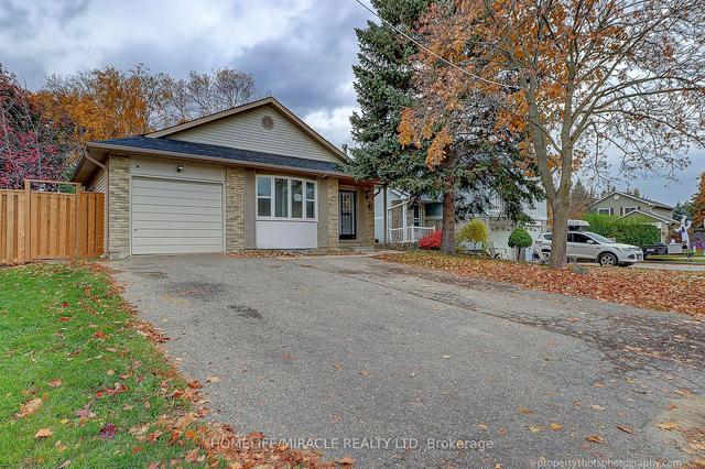 4 Richvale Dr, House detached with 3 bedrooms, 1 bathrooms and 2 parking in Brampton ON | Image 1