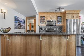 4 - 722 3rd Street, Home with 2 bedrooms, 1 bathrooms and 2 parking in Kananaskis AB | Image 3