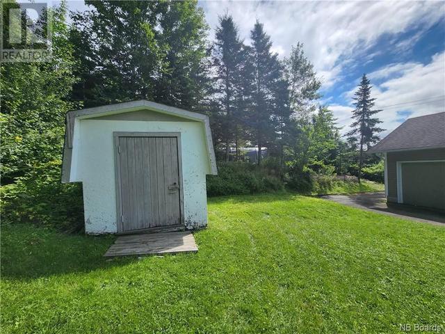 233 Bellevue Street, House detached with 3 bedrooms, 2 bathrooms and null parking in Edmundston NB | Image 40