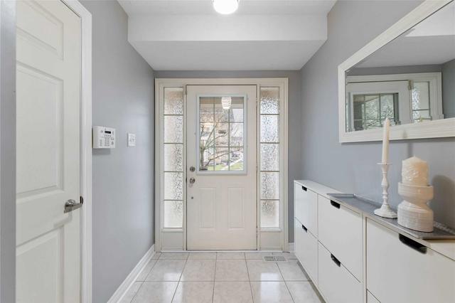 40 Jeremiah Lane, House attached with 3 bedrooms, 4 bathrooms and 2 parking in Toronto ON | Image 34