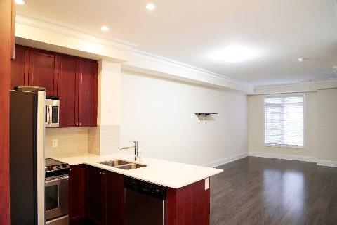th7 - 5 Oakburn Cres, Townhouse with 3 bedrooms, 3 bathrooms and 1 parking in Toronto ON | Image 2