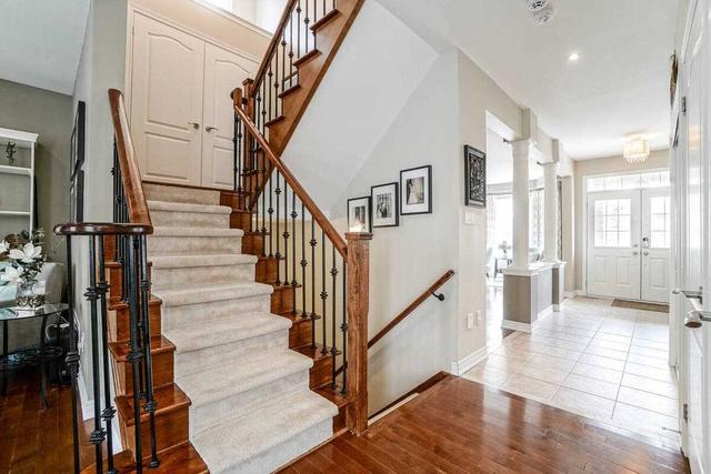 43 Siena Dr, House detached with 4 bedrooms, 4 bathrooms and 6 parking in Vaughan ON | Image 3