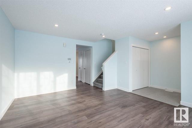 5538 Stevens Cr Nw, House detached with 3 bedrooms, 2 bathrooms and null parking in Edmonton AB | Image 5