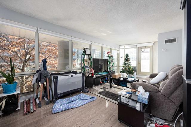 208 - 10 Navy Wharf Crt, Condo with 2 bedrooms, 2 bathrooms and 1 parking in Toronto ON | Image 10