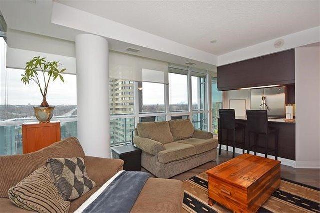 1003 - 1055 Southdown Rd, Condo with 2 bedrooms, 2 bathrooms and 1 parking in Mississauga ON | Image 5