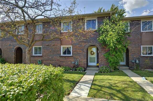 40 - 43 Nadia Pl, Townhouse with 4 bedrooms, 2 bathrooms and 1 parking in Oakville ON | Image 1