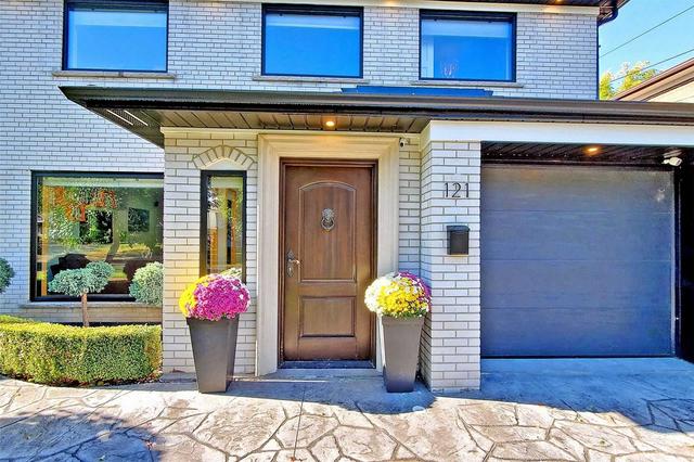 121 Mercury Rd, House detached with 4 bedrooms, 2 bathrooms and 3 parking in Toronto ON | Image 23