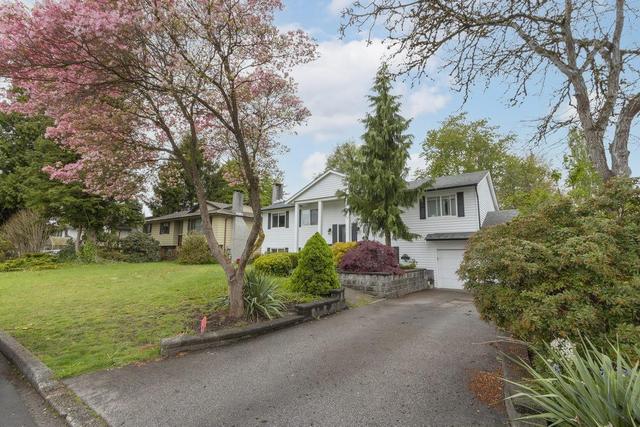 1861 Suffolk Avenue, House detached with 5 bedrooms, 3 bathrooms and null parking in Port Coquitlam BC | Image 3