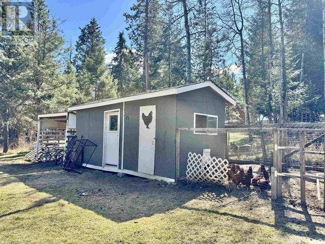 5085 Easzee Drive, House detached with 5 bedrooms, 3 bathrooms and null parking in Cariboo G BC | Image 31