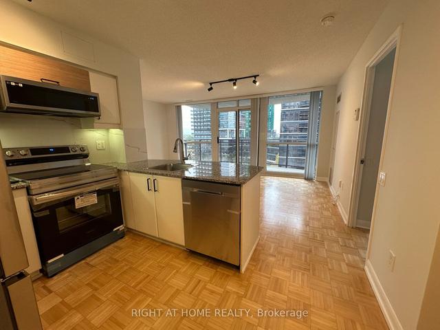 1205 - 33 Sheppard Ave E, Condo with 1 bedrooms, 1 bathrooms and 1 parking in Toronto ON | Image 23