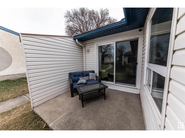 1093 Millbourne Rd E Nw, House attached with 3 bedrooms, 1 bathrooms and 2 parking in Edmonton AB | Image 41
