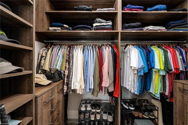 Spacious walk-in closet in the guest suite | Image 30