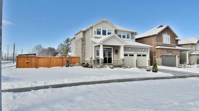 101 Chandler Cres, House detached with 3 bedrooms, 4 bathrooms and 6 parking in Peterborough ON | Card Image