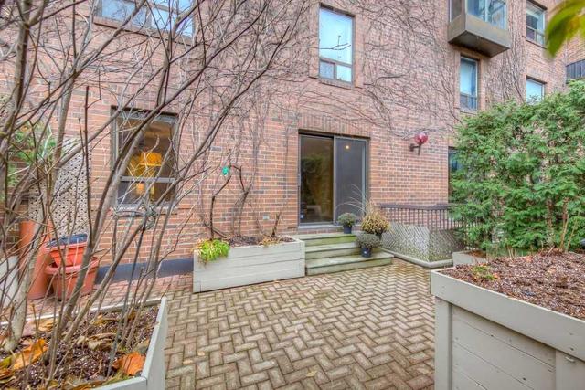 203 - 19 Dundonald St, Condo with 2 bedrooms, 2 bathrooms and 1 parking in Toronto ON | Image 22