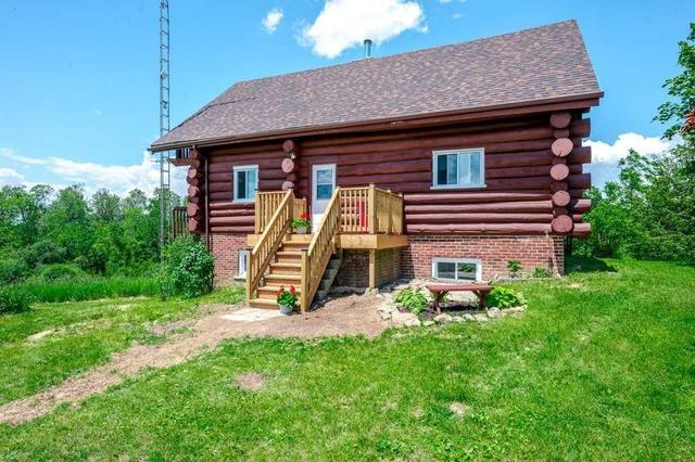1513 Heights Rd, House detached with 1 bedrooms, 2 bathrooms and 10 parking in Kawartha Lakes ON | Image 2