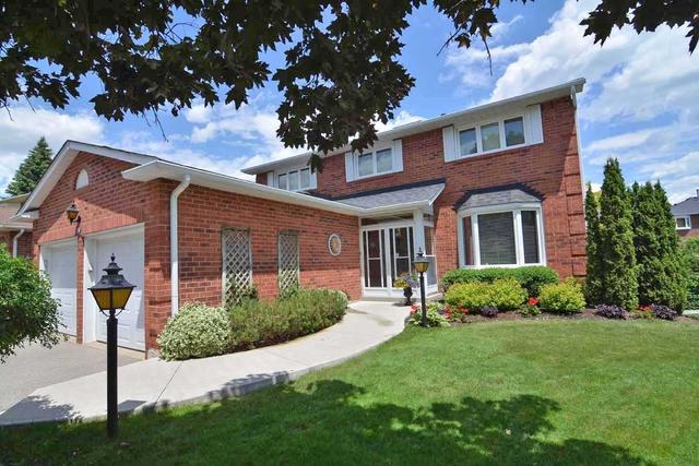 20 Mowat Crt, House detached with 4 bedrooms, 4 bathrooms and 8 parking in Brampton ON | Image 1