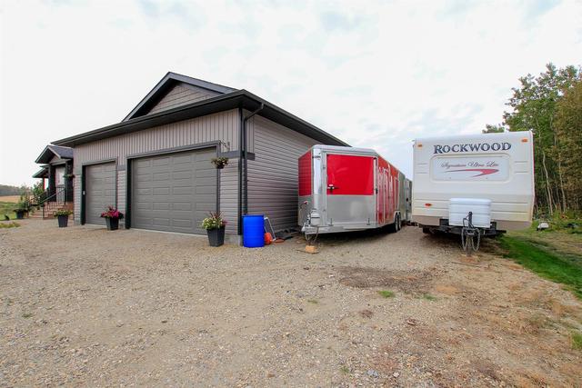 36080 Range Road 270, House detached with 3 bedrooms, 2 bathrooms and 10 parking in Red Deer County AB | Image 33