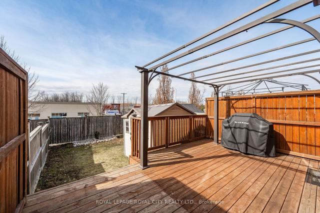 270 Severn Dr, House attached with 3 bedrooms, 3 bathrooms and 2 parking in Guelph ON | Image 30
