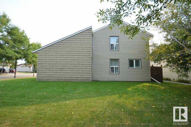 4102 45 Av, House detached with 5 bedrooms, 3 bathrooms and null parking in Bonnyville AB | Image 4