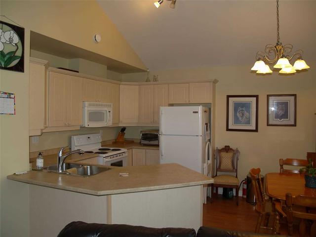 1103 - 1055 Birchwood Tr, Condo with 2 bedrooms, 1 bathrooms and 1 parking in Cobourg ON | Image 6