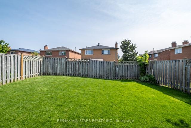 7 Michener Cres, House detached with 4 bedrooms, 3 bathrooms and 6 parking in Markham ON | Image 32