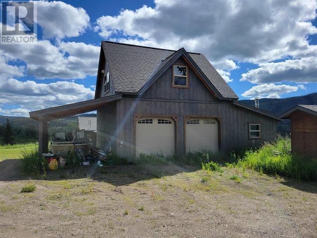 10523 Nithi Pit Road, House detached with 3 bedrooms, 1 bathrooms and null parking in Bulkley Nechako D BC | Image 30