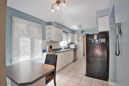 5039 Rundle Crt, House attached with 3 bedrooms, 3 bathrooms and 4 parking in Mississauga ON | Image 8