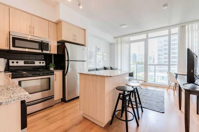 1103 - 55 Bremner Blvd, Condo with 1 bedrooms, 1 bathrooms and 0 parking in Toronto ON | Image 7