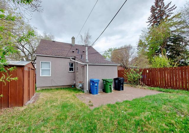 262 22 Avenue Ne, House detached with 4 bedrooms, 1 bathrooms and 2 parking in Calgary AB | Image 16