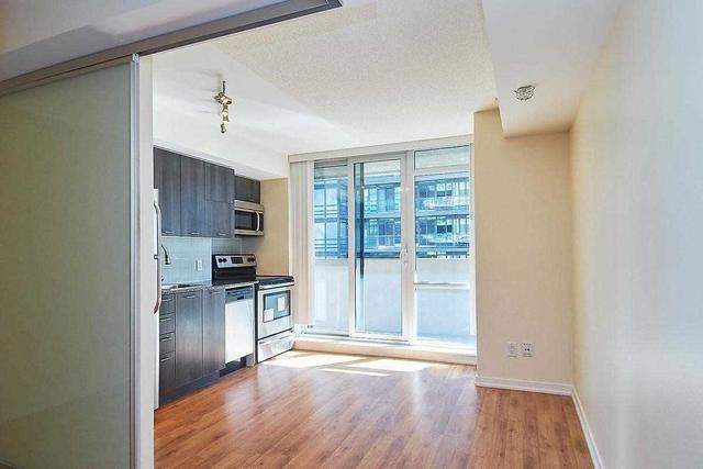 606 - 20 Joe Shuster Way, Condo with 1 bedrooms, 1 bathrooms and 0 parking in Toronto ON | Image 16