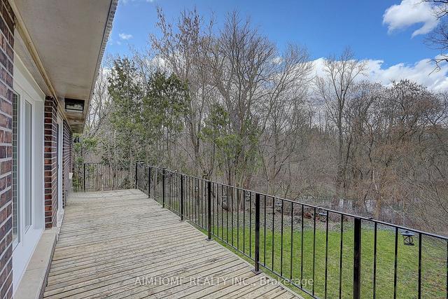 40 Beardmore Cres, House detached with 3 bedrooms, 5 bathrooms and 5.5 parking in Toronto ON | Image 14