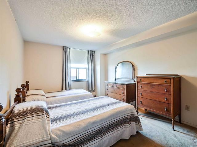 402 - 90 Ling Rd, Condo with 2 bedrooms, 1 bathrooms and 1 parking in Toronto ON | Image 18