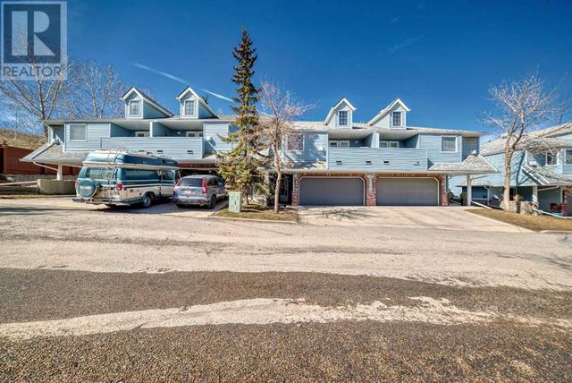 90 Valley Ridge Heights Nw, House attached with 2 bedrooms, 3 bathrooms and 4 parking in Calgary AB | Image 24