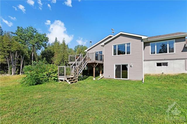 3640 Roger Stevens Drive, House detached with 3 bedrooms, 2 bathrooms and 8 parking in Ottawa ON | Image 27