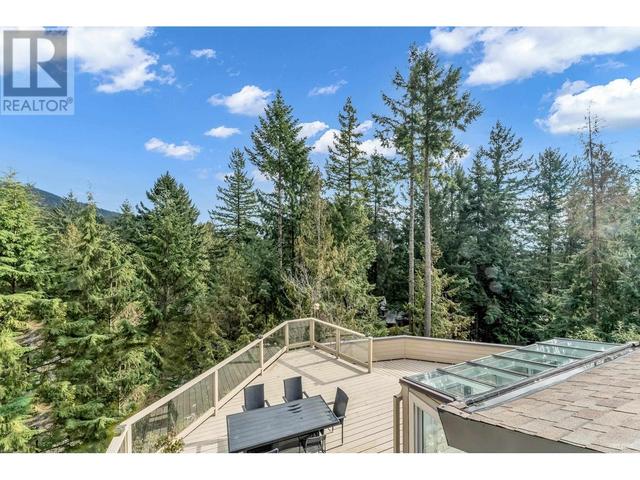 4648 Woodburn Road, House detached with 5 bedrooms, 5 bathrooms and 2 parking in West Vancouver BC | Image 37