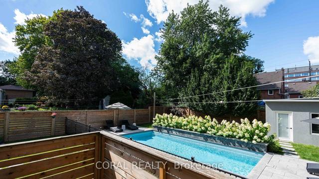 182 King St, House detached with 3 bedrooms, 2 bathrooms and 3 parking in Toronto ON | Image 4