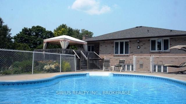 383 Mcnay Pl, House detached with 1 bedrooms, 3 bathrooms and 6 parking in London ON | Image 21