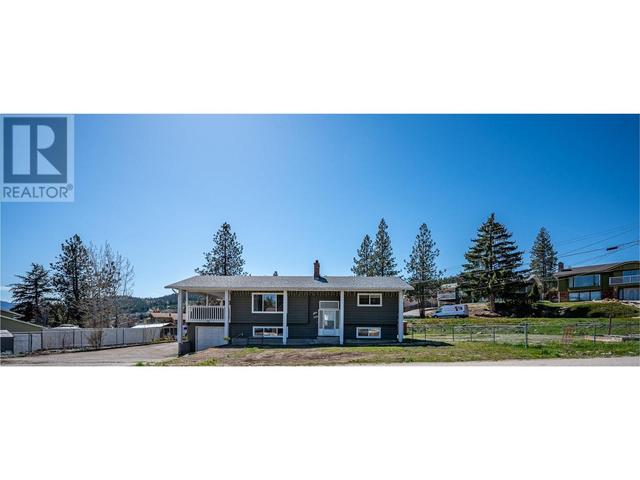 3334 Mcmurchie Road, House detached with 4 bedrooms, 3 bathrooms and 1 parking in West Kelowna BC | Image 41