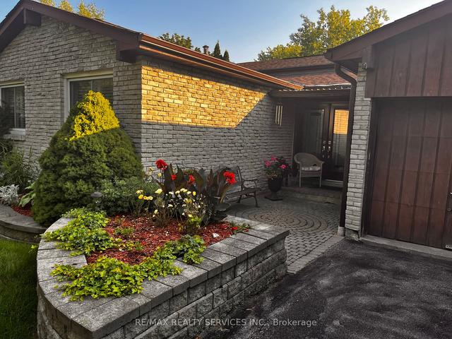 322 Kingsview Dr, House detached with 3 bedrooms, 2 bathrooms and 8 parking in Caledon ON | Image 23