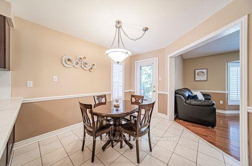 2576 Strathmore Cres, House detached with 4 bedrooms, 4 bathrooms and 6 parking in Mississauga ON | Image 11
