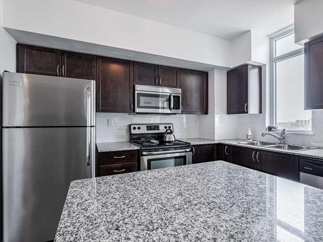 822 - 816 Lansdowne Ave, Condo with 2 bedrooms, 2 bathrooms and 1 parking in Toronto ON | Image 2