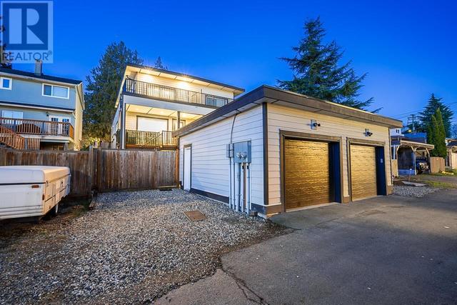 357 E 4th Street, House detached with 5 bedrooms, 5 bathrooms and 2 parking in North Vancouver BC | Image 39