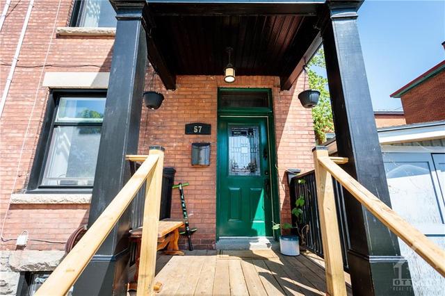 57 Elm Street, Townhouse with 3 bedrooms, 2 bathrooms and 1 parking in Ottawa ON | Image 2